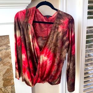 Hail3y:23 Size: Small red and tan wrap shirt